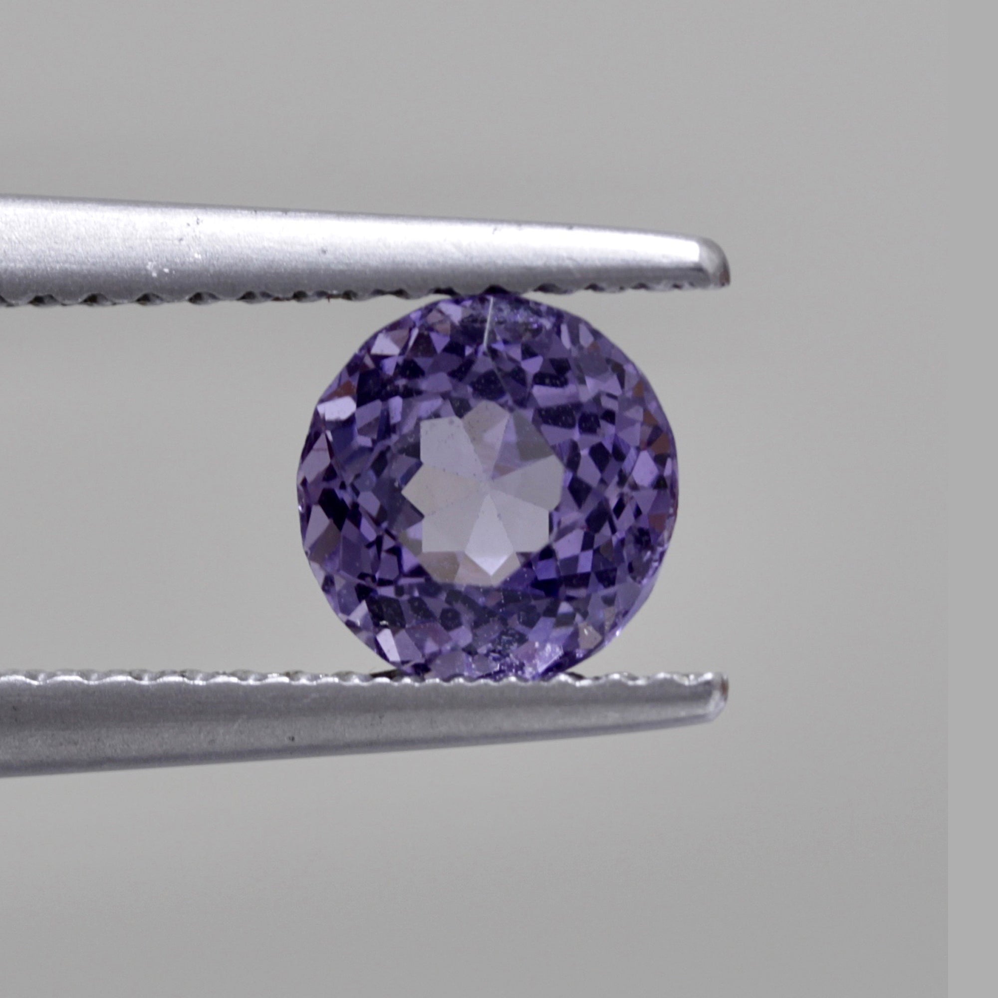 1.15Carat Natural Purple Spinel Round 6.0mm Excellent Cutting Brilliant Luster Pastel Shade Lavender Color | Unheated Loose Stone