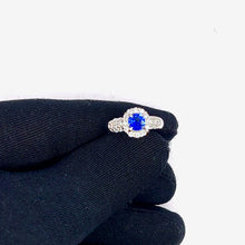 Royal Blue Sapphire High Quality Platinum Ring with Diamonds / Engagement Ring/ Platinum ring/ Gemstone Rings